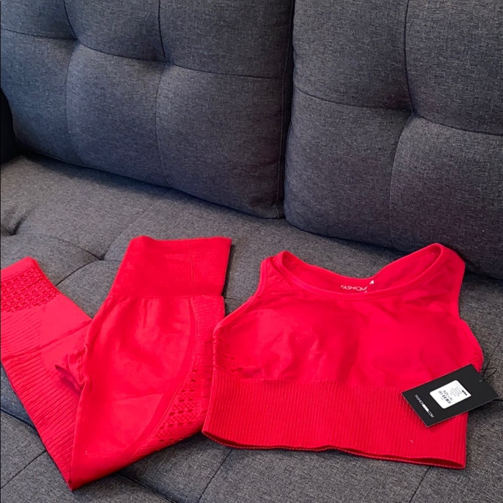 Fashion nova “with ease” seamless active wear set